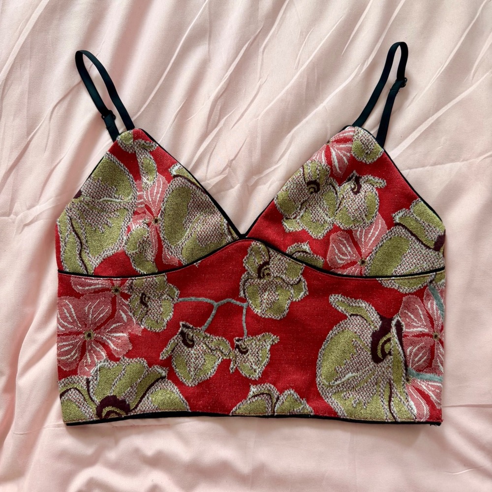 Zara Trafaluc Red Floral Jacquard Crop Top Metallic Gold Tapestry Camisole M